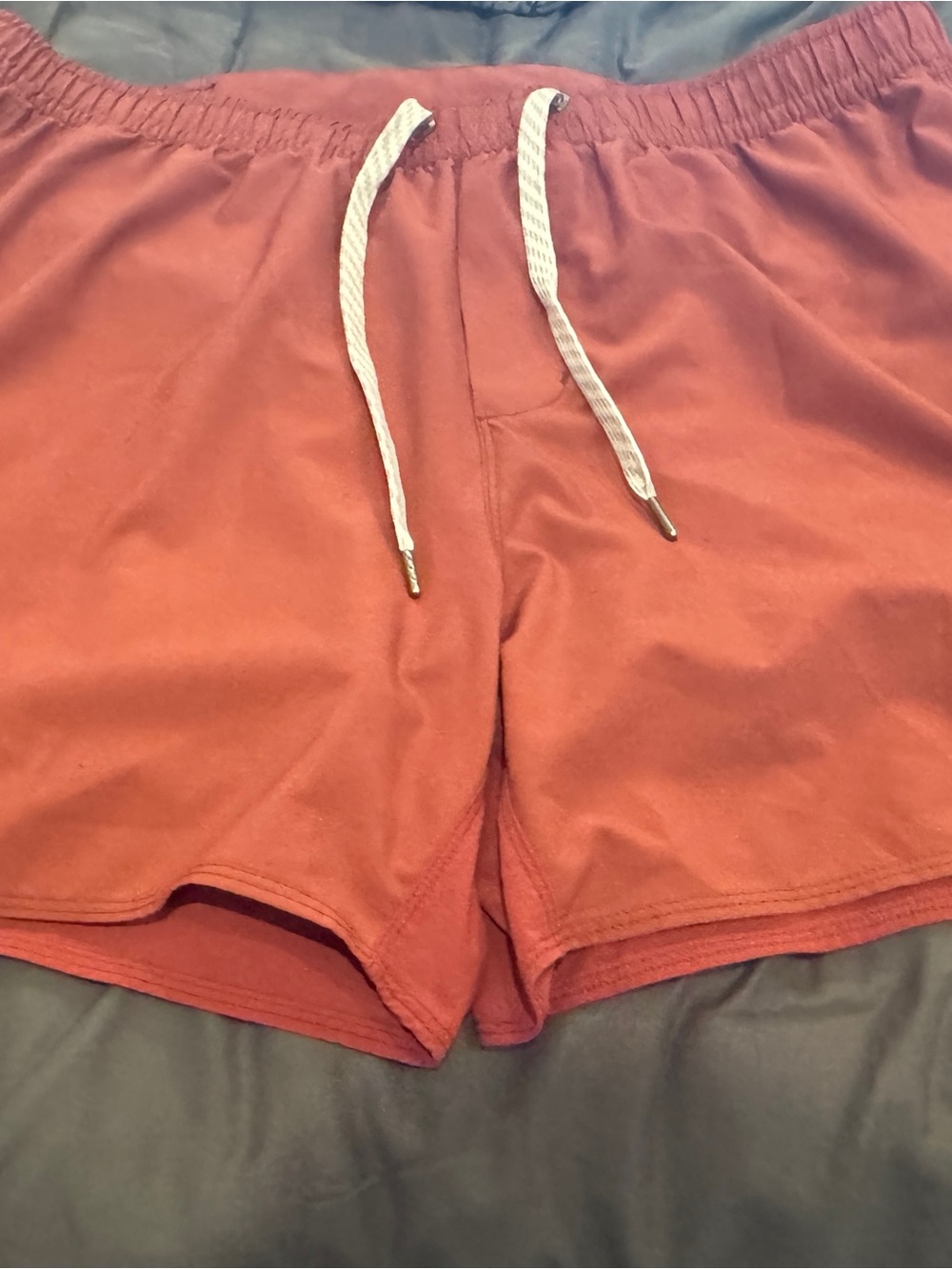 Vuori Lined Kore Shorts Mens XL Red Vermillion 5" Inseam Drawstring